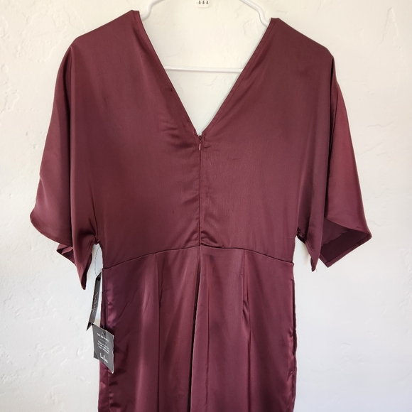 Lulus Kiss Me Now Plum Purple Satin Short Sleeve Wide-Leg Jumpsuit Small New - Picture 9 of 11